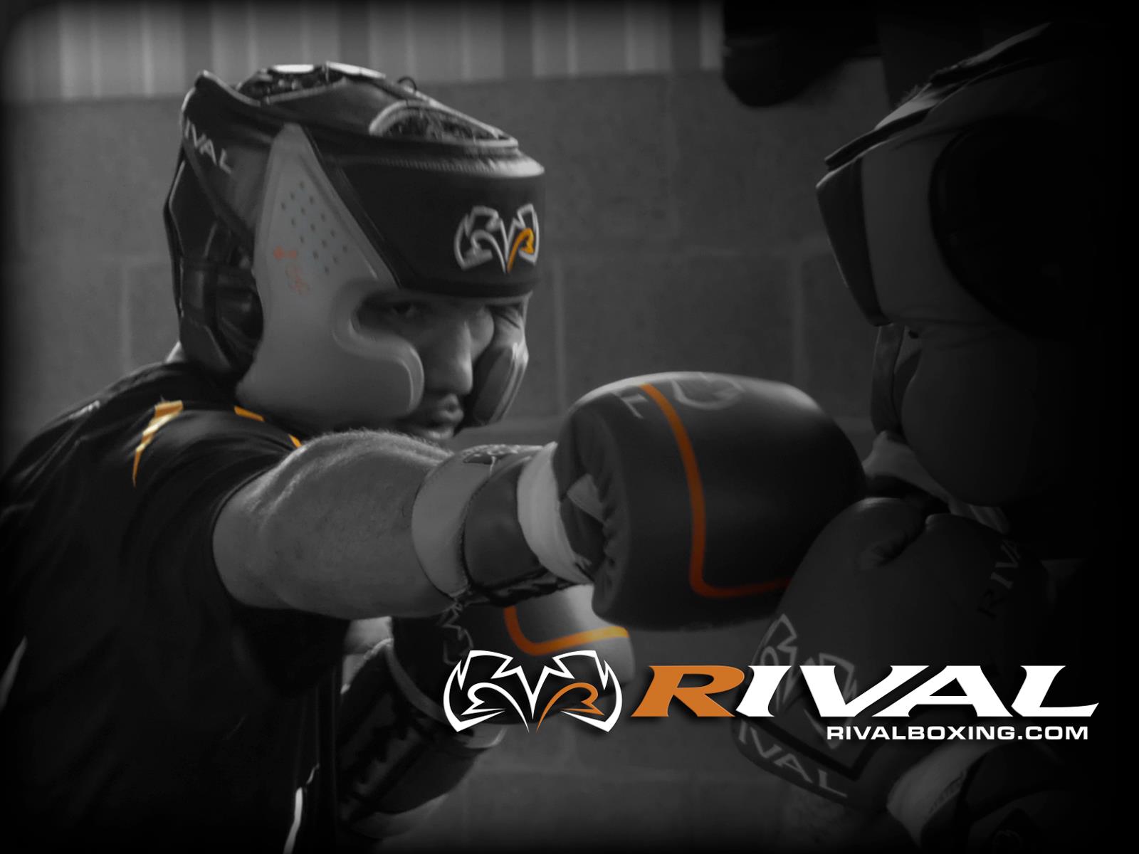 Rival Boxing Gloves – Canadian Hook