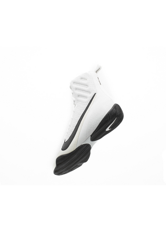 Nike Machomai 3 - White / Black