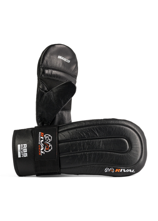 RIVAL RB5 Bag Mitts - Black