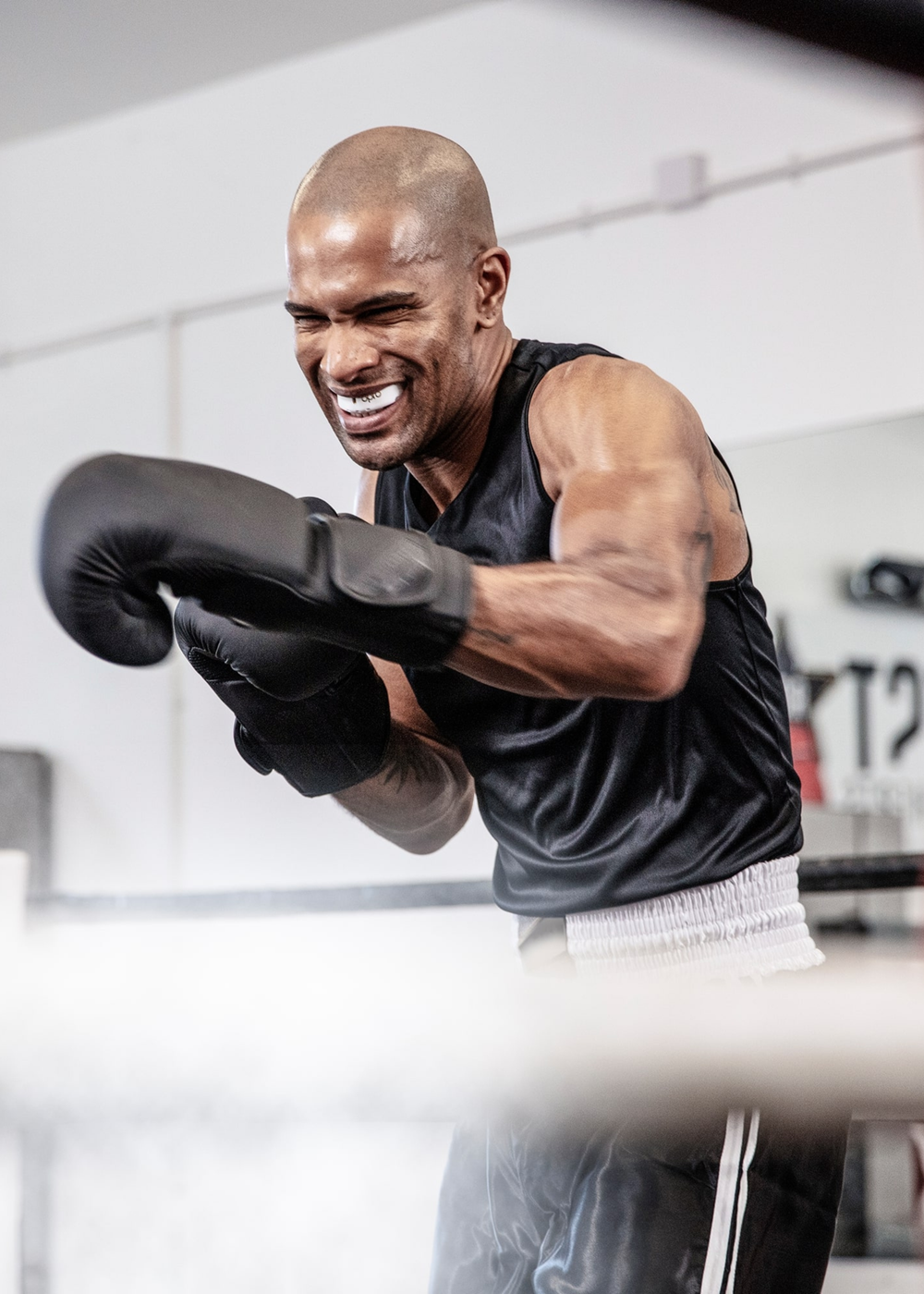 OPRO Silver Level Mouthguard - White/Black