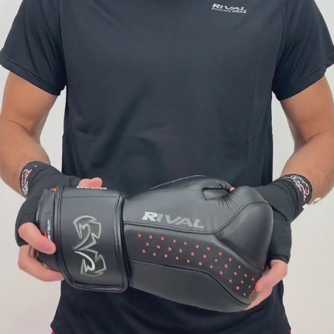 Rival RB10 Intelli-Shock Bag Gloves - Black
