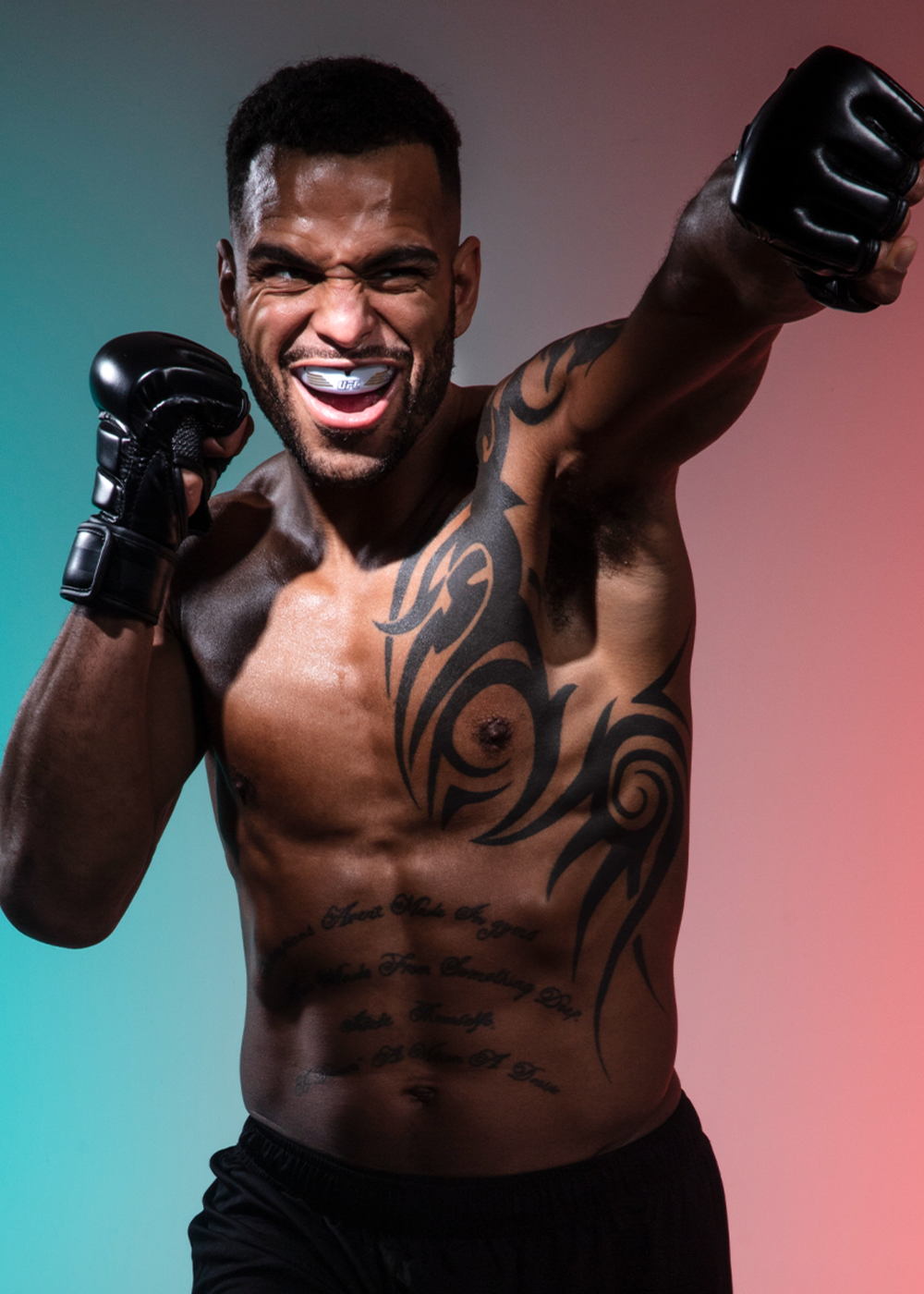 Instant Custom-Fit UFC Mouthguard - White/Gold