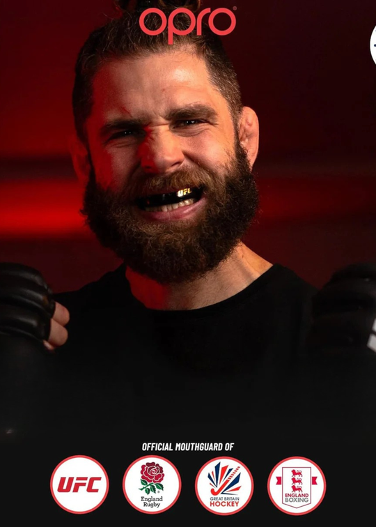 OPRO UFC Gold Level Mouthguard - Red/Silver