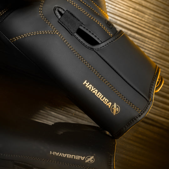 Mayweather Contender Boxing Gloves - Black / Gold
